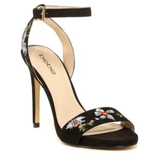 New bebe Women's Heeled Sandal Black Size 9.5
